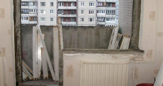 Демонтаж подоконного блока в Воткинске – услуги по доступным ценам от 1558 рублей